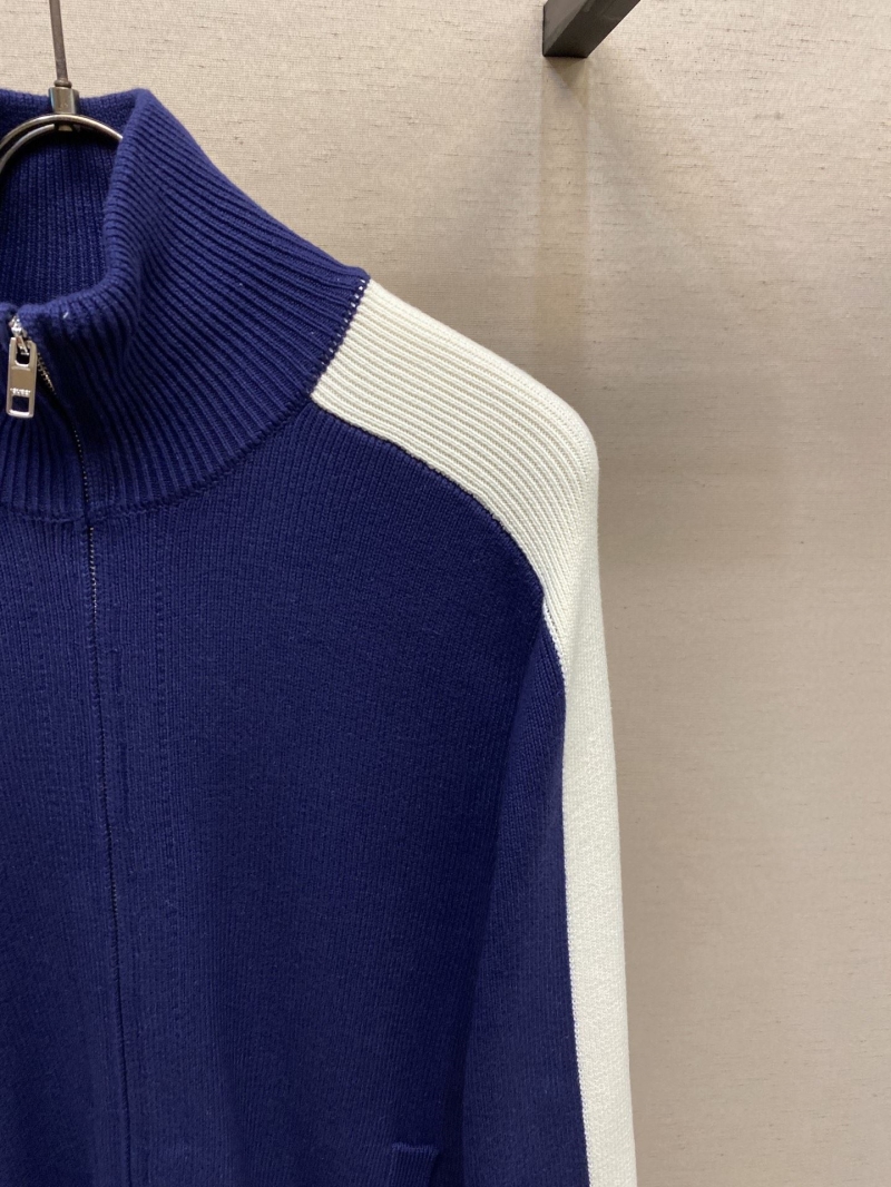 Gvc*1 sweaters